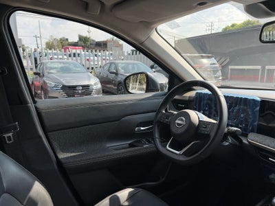 2025 Nissan Kicks PLATINUM 2.0 CVT