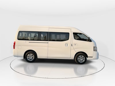 2024 Nissan Urvan 4p Amplia L4/2.5 Man 15/Pas P/Seg