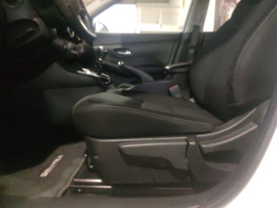 2023 Nissan Sentra 4p SR Bi-tono L4/2.0 Aut