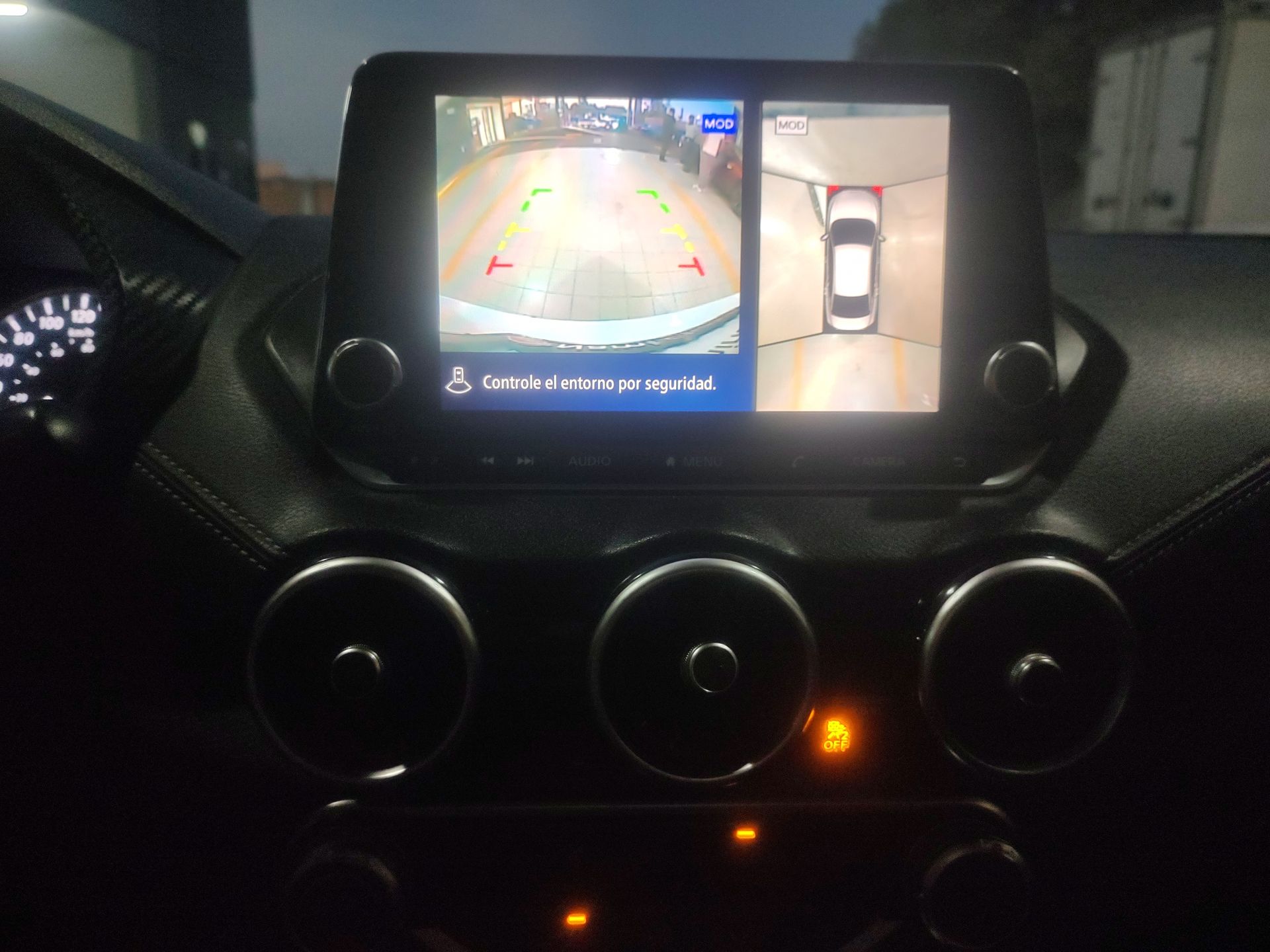 2023 Nissan Sentra 4p SR Bi-tono L4/2.0 Aut