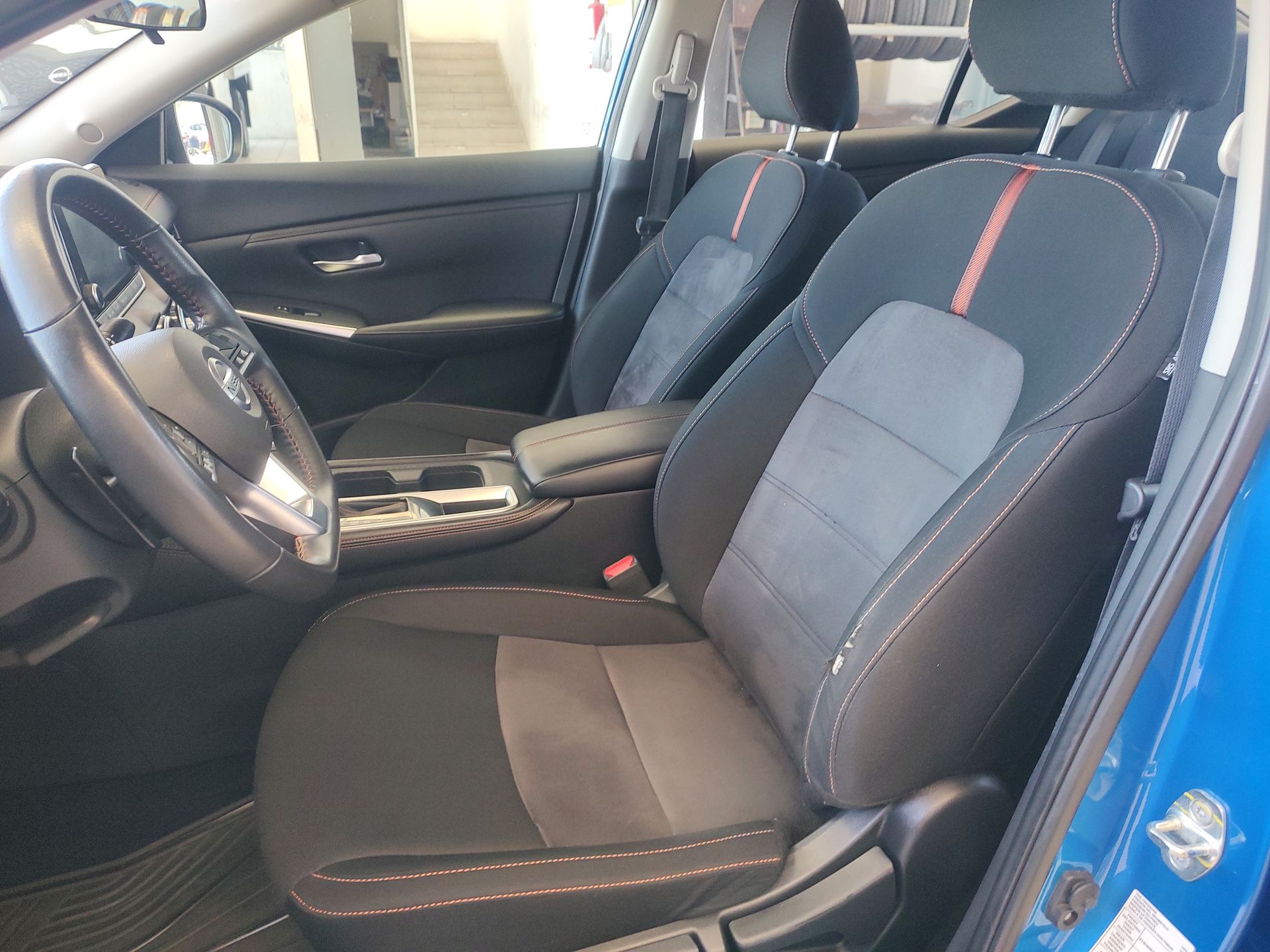2023 Nissan Sentra 4p SR L4/2.0 Aut