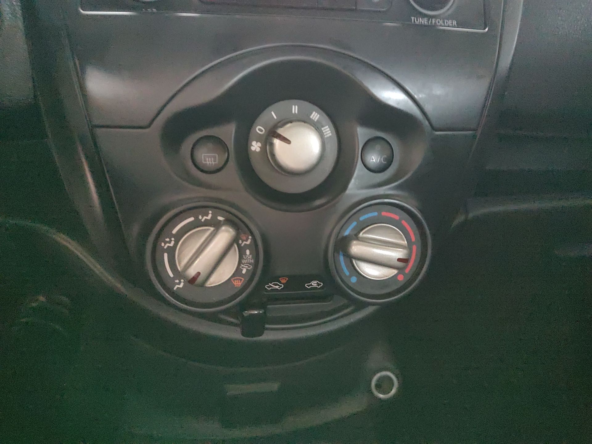 2023 Nissan Versa DRIVE
