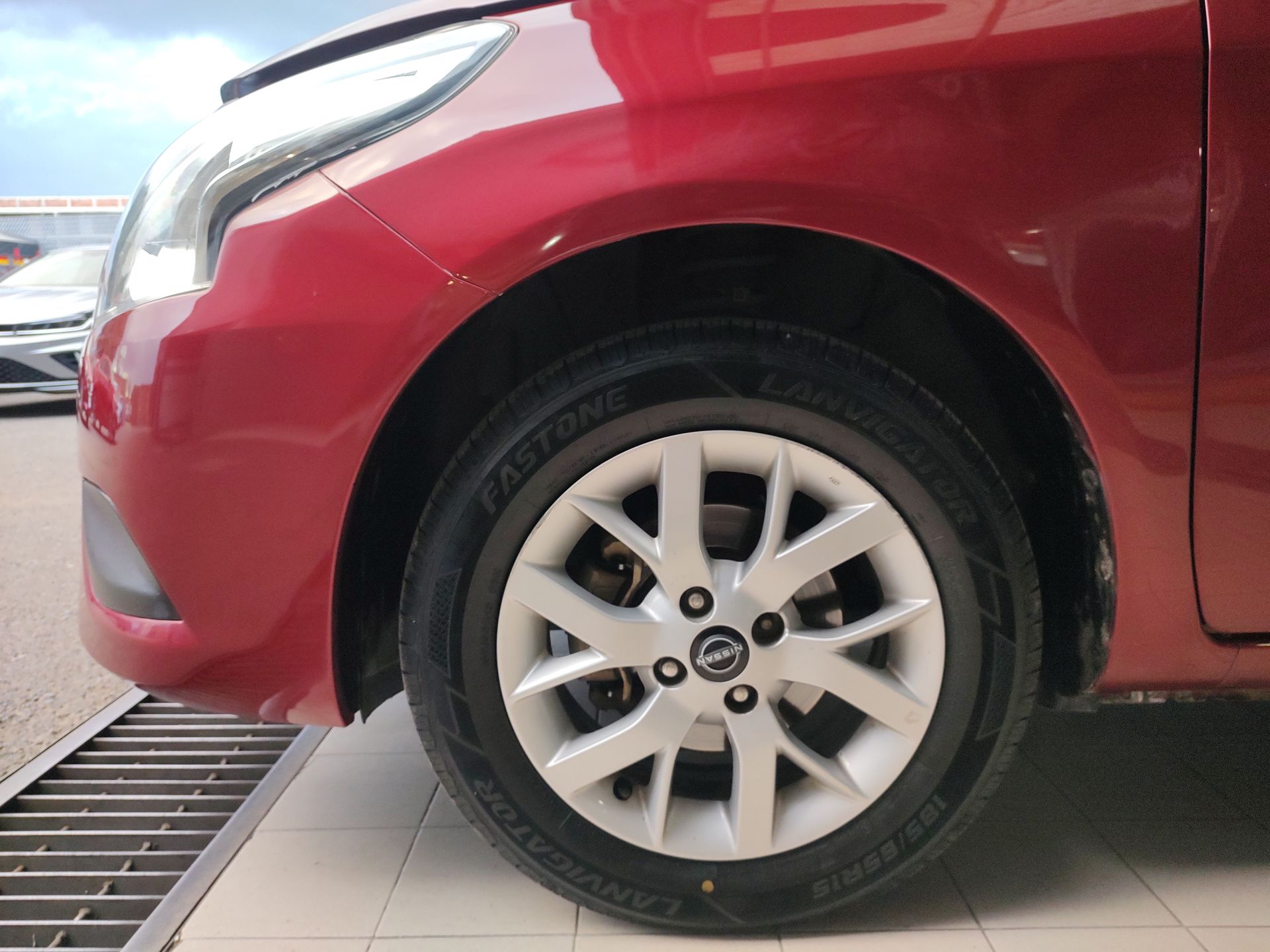 2023 Nissan Versa DRIVE