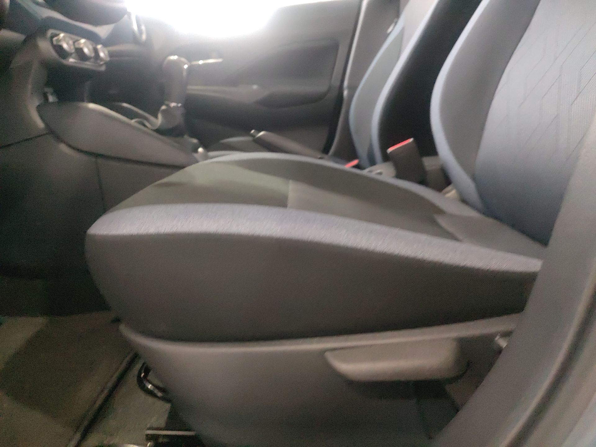 2025 Nissan Versa 4p Advance L4/1.6 Man