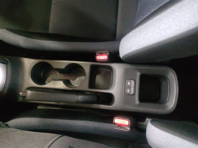 2025 Nissan Versa 4p Advance L4/1.6 Man