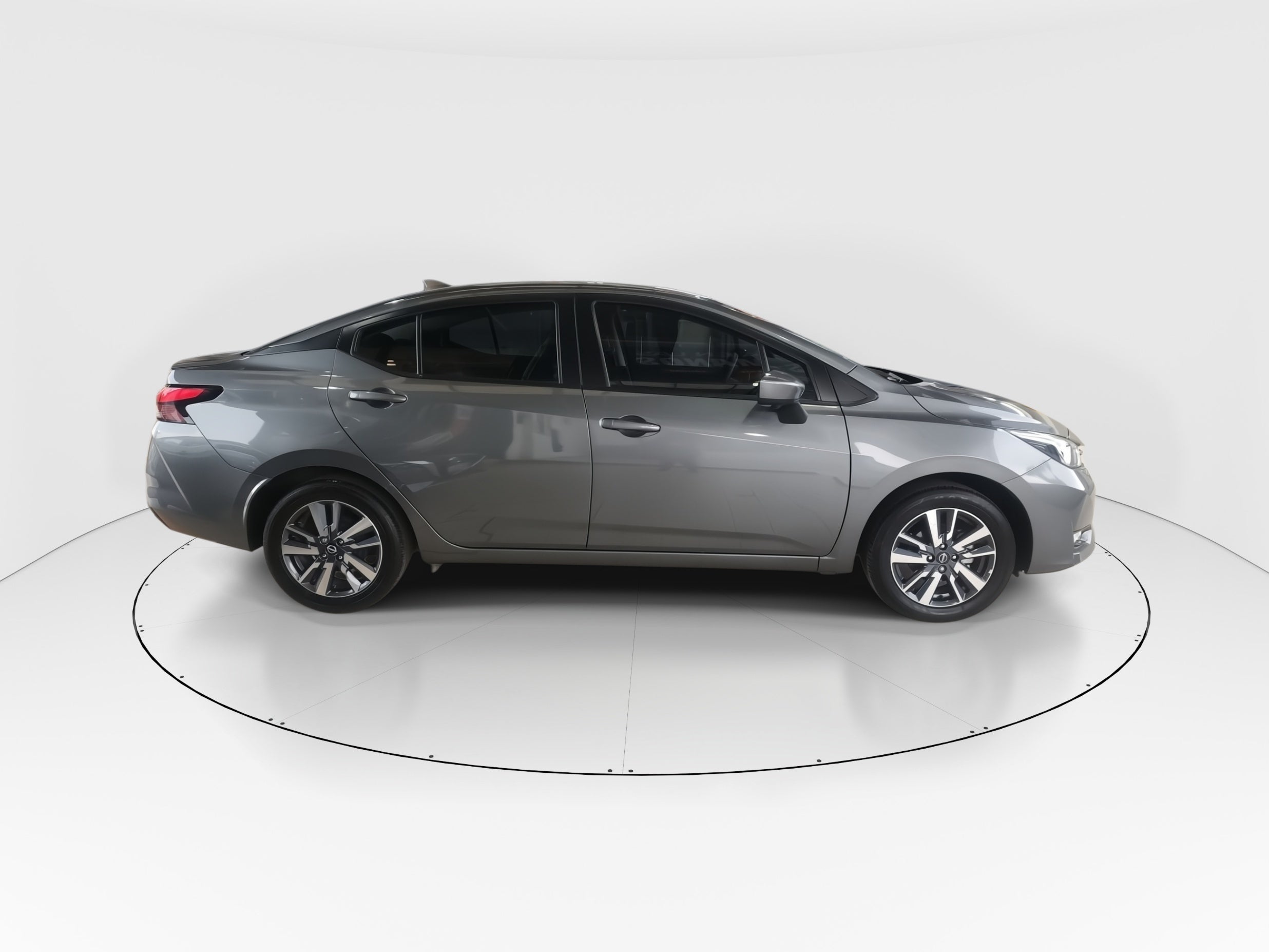 2025 Nissan Versa 4p Advance L4/1.6 Man