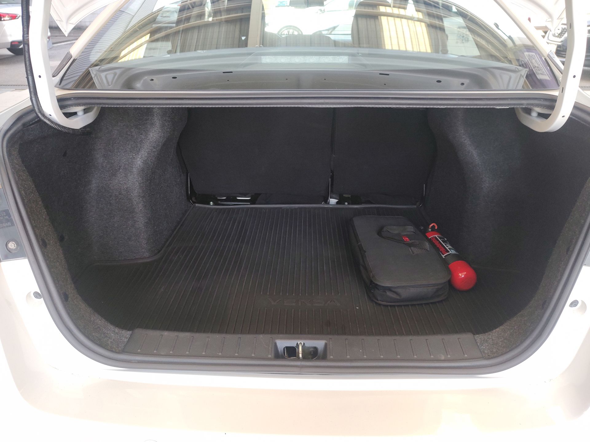 2024 Nissan Versa 4p Advance L4/1.6 Aut