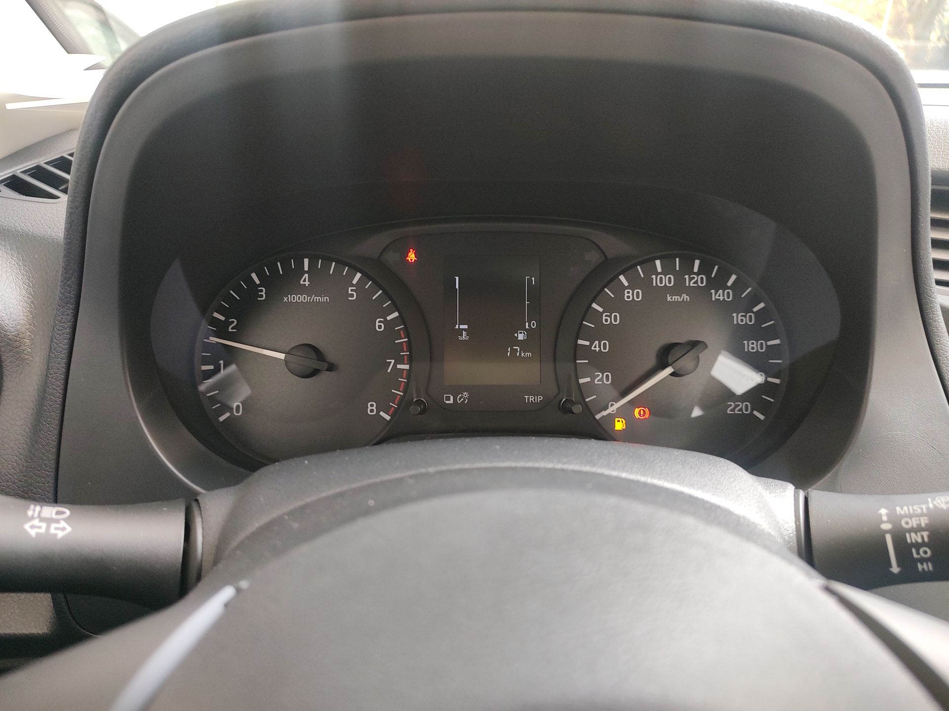 2026 Nissan Chasis Cabina NP300 2p L4/2.5 Man A/A VDC