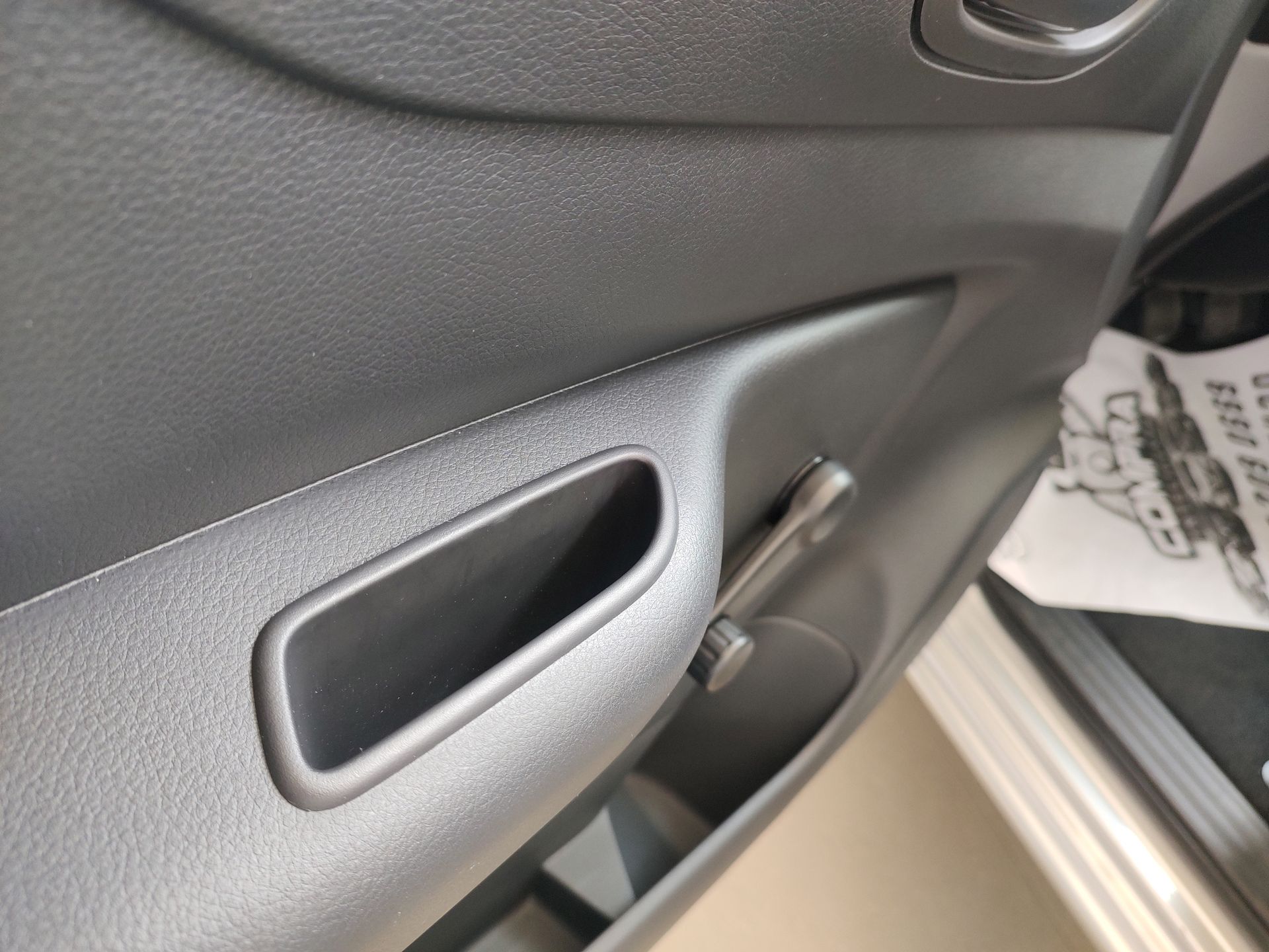 2026 Nissan Chasis Cabina NP300 2p L4/2.5 Man A/A VDC