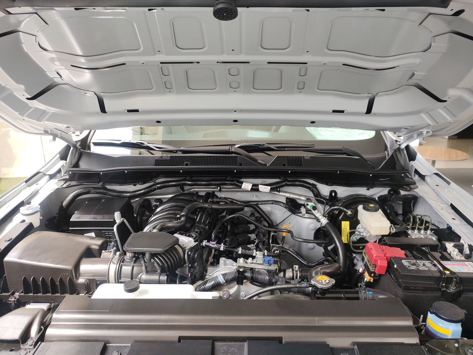 2026 Nissan Chasis Cabina NP300 2p L4/2.5 Man A/A VDC