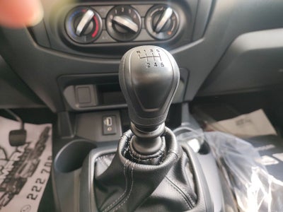 2026 Nissan Chasis Cabina NP300 2p L4/2.5 Man A/A VDC