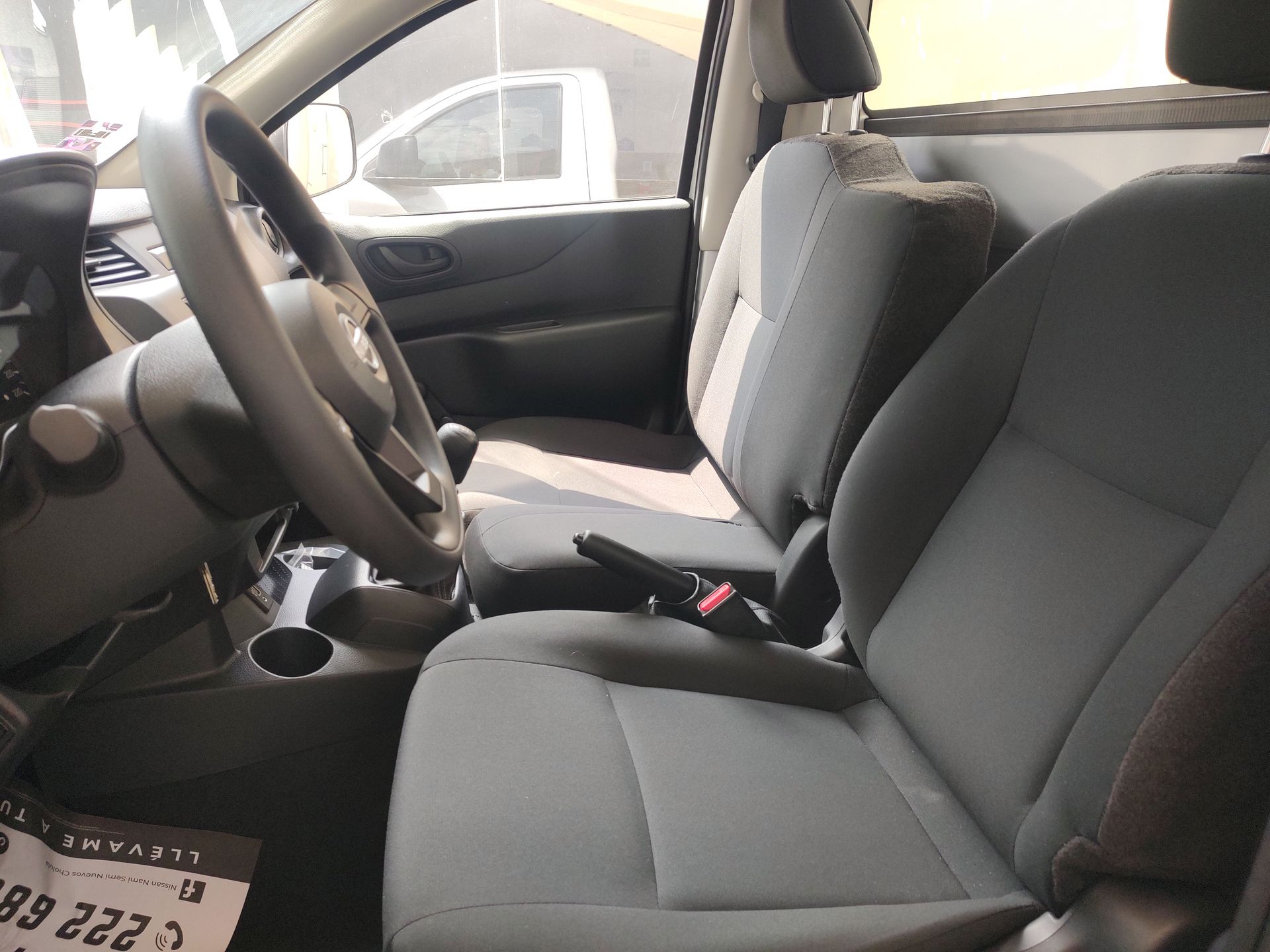 2026 Nissan Chasis Cabina NP300 2p L4/2.5 Man A/A VDC