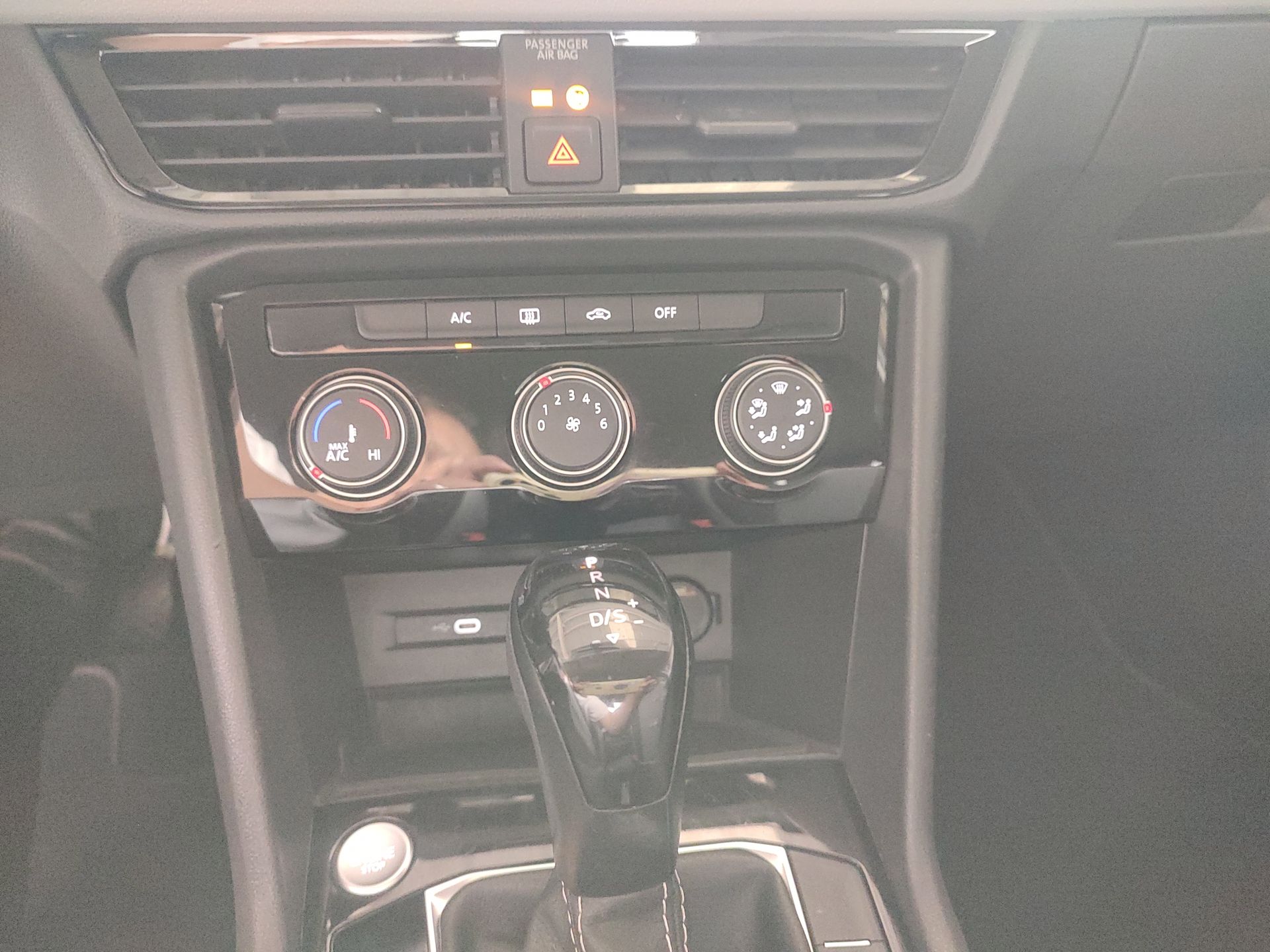 2023 Volkswagen Taos 5p Trendline L4/1.4/T Aut