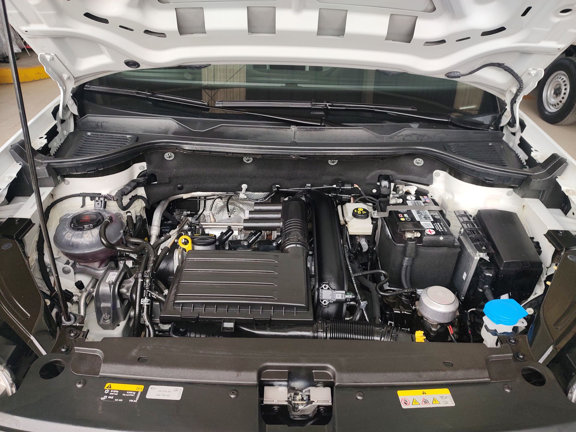 2023 Volkswagen Taos 5p Trendline L4/1.4/T Aut