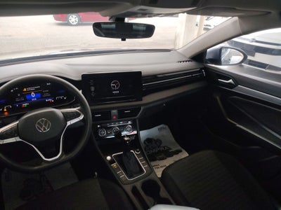 2025 Volkswagen Jetta 4p Trendline L4/1.4/T Aut