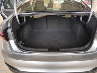 2025 Volkswagen Jetta 4p Trendline L4/1.4/T Aut
