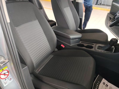 2025 Volkswagen Jetta 4p Trendline L4/1.4/T Aut