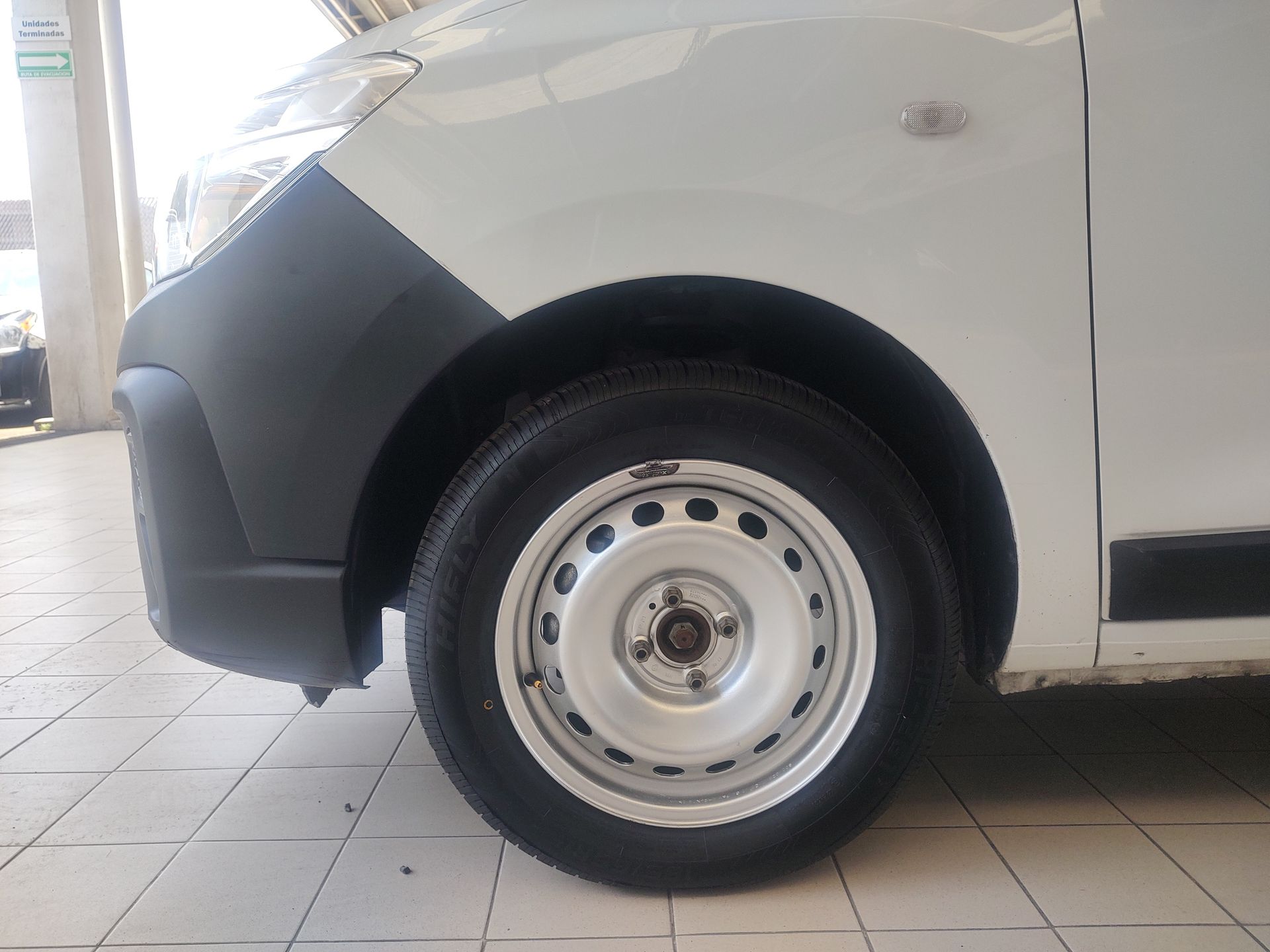 2024 Renault Kangoo 5p Intense L4/2.5 Man