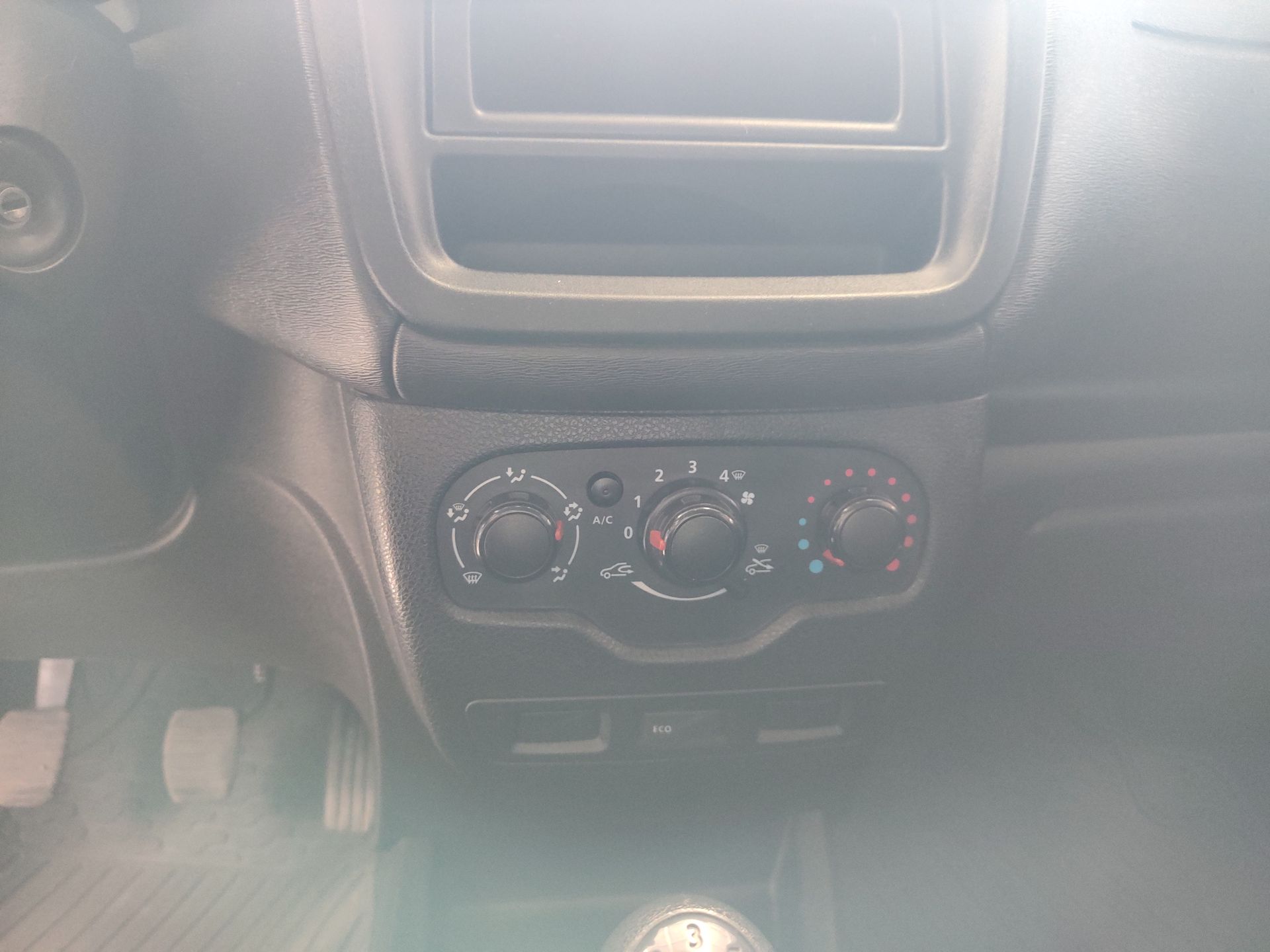 2024 Renault Kangoo 5p Intense L4/2.5 Man