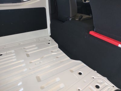 2026 Nissan Urvan 4p Amplia L4/2.5 Man