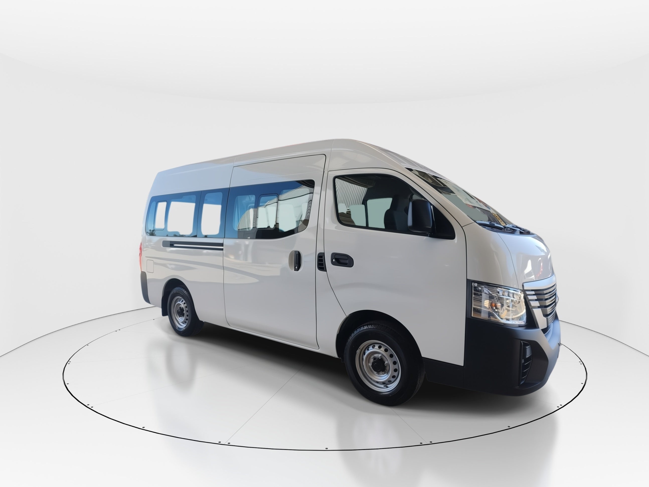 2026 Nissan Urvan 4p Amplia L4/2.5 Man