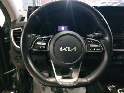 2022 Kia SELTOS 5p SX 1.6 L MPI L4 TA 6 Vel A/AC Piel 5 pas RA-17"