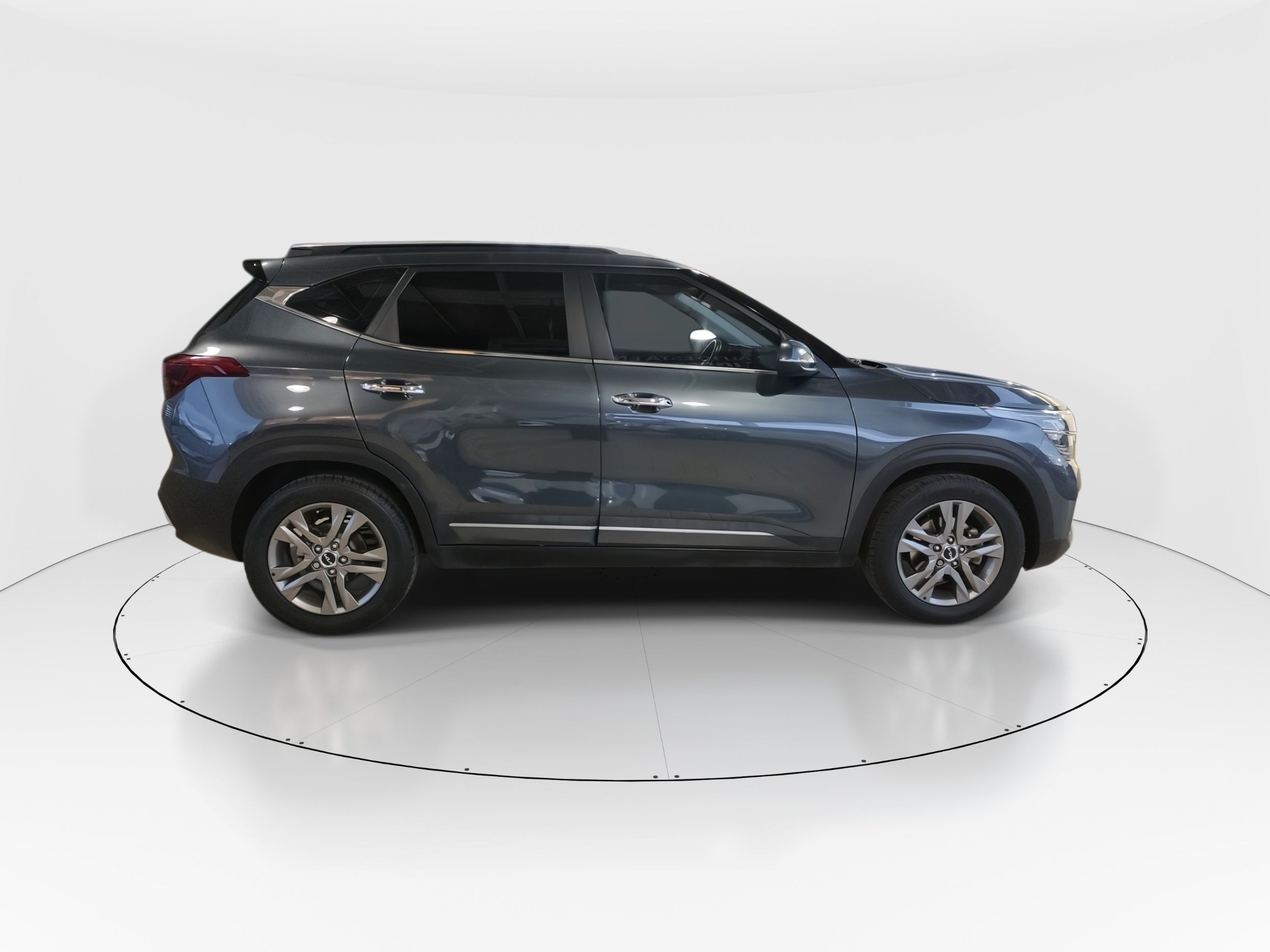 2022 Kia SELTOS 5p SX 1.6 L MPI L4 TA 6 Vel A/AC Piel 5 pas RA-17"