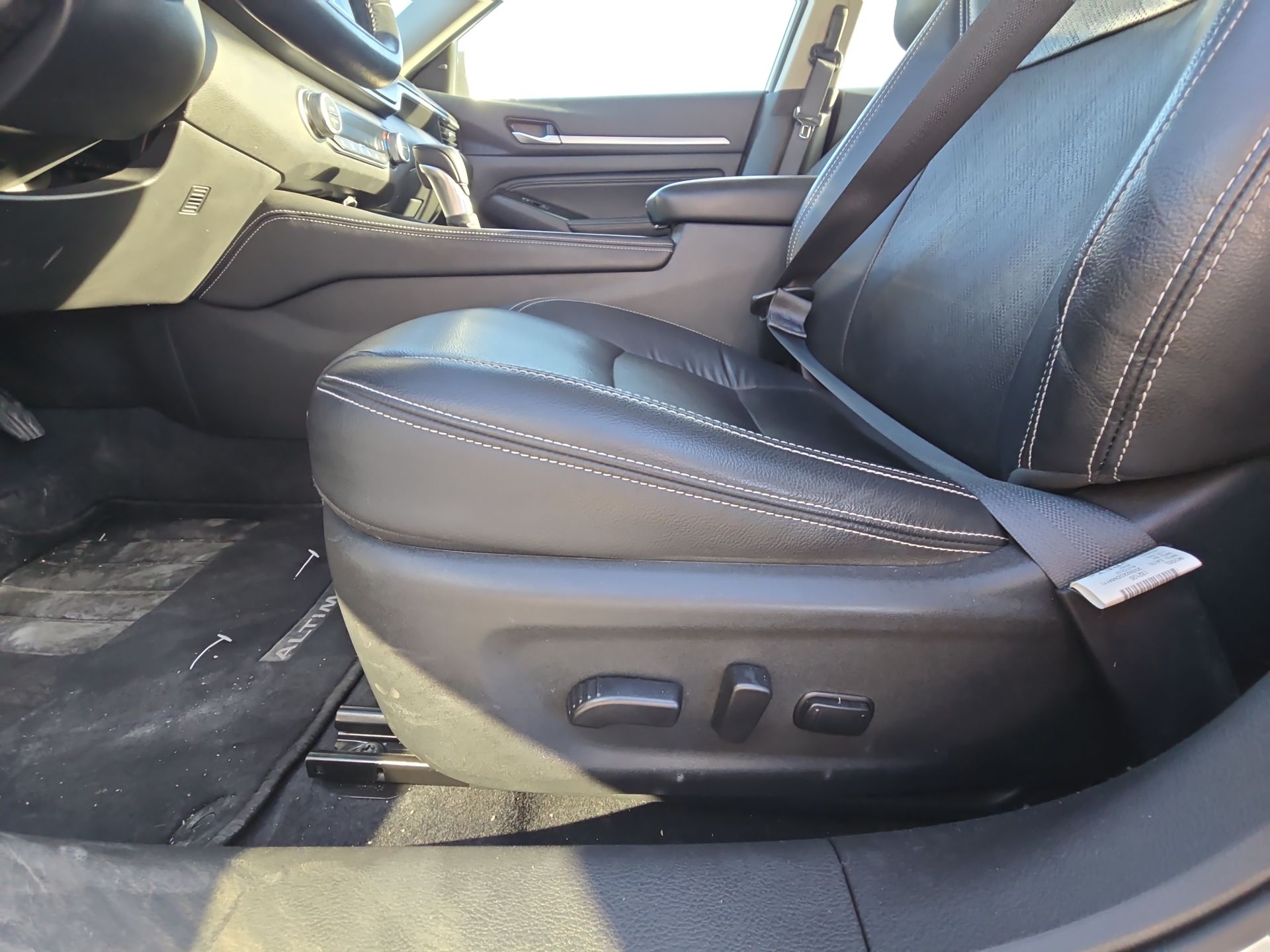 2023 Nissan Altima 4p Exclusive L4/2.0/T Aut