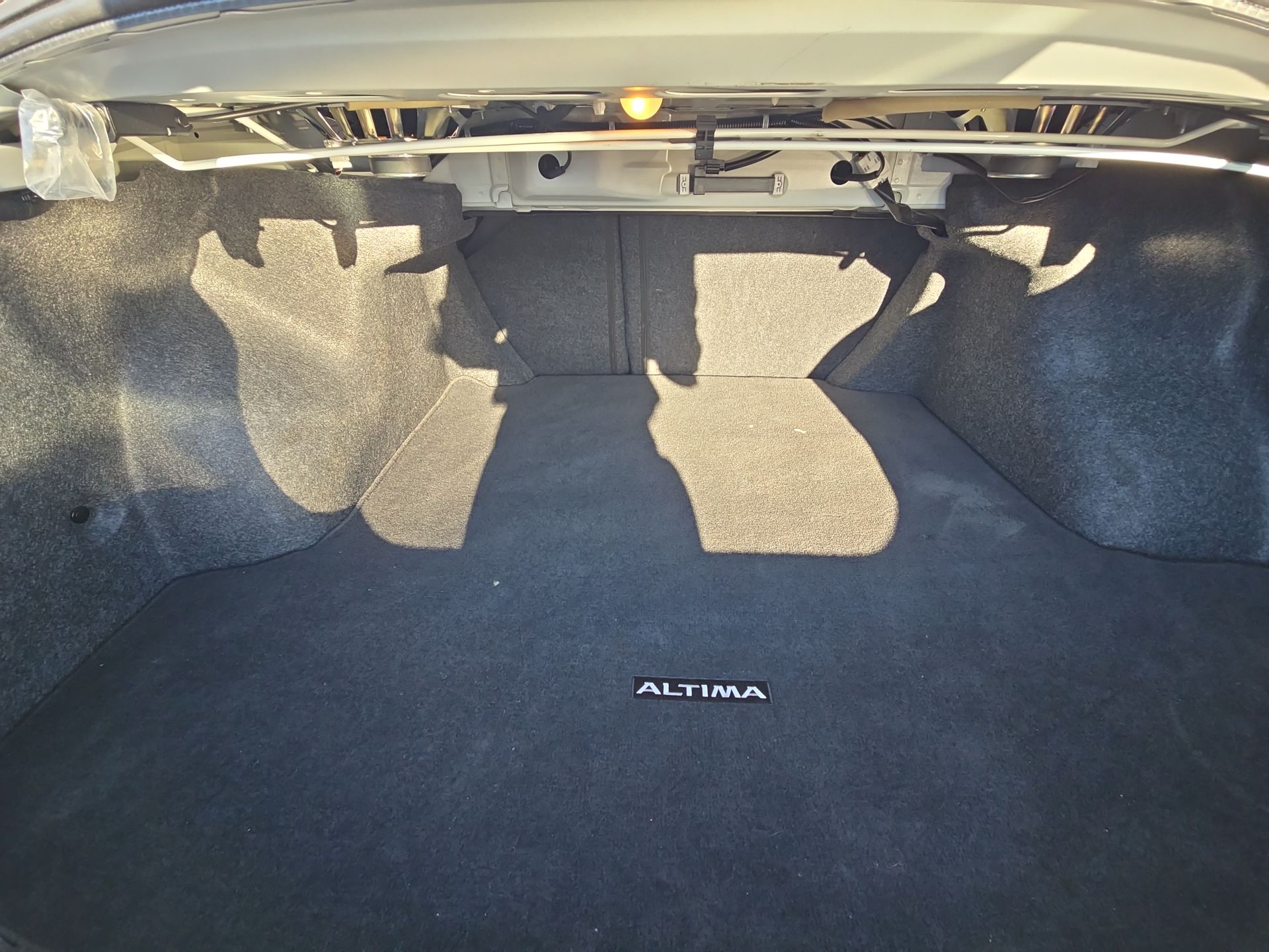 2023 Nissan Altima 4p Exclusive L4/2.0/T Aut