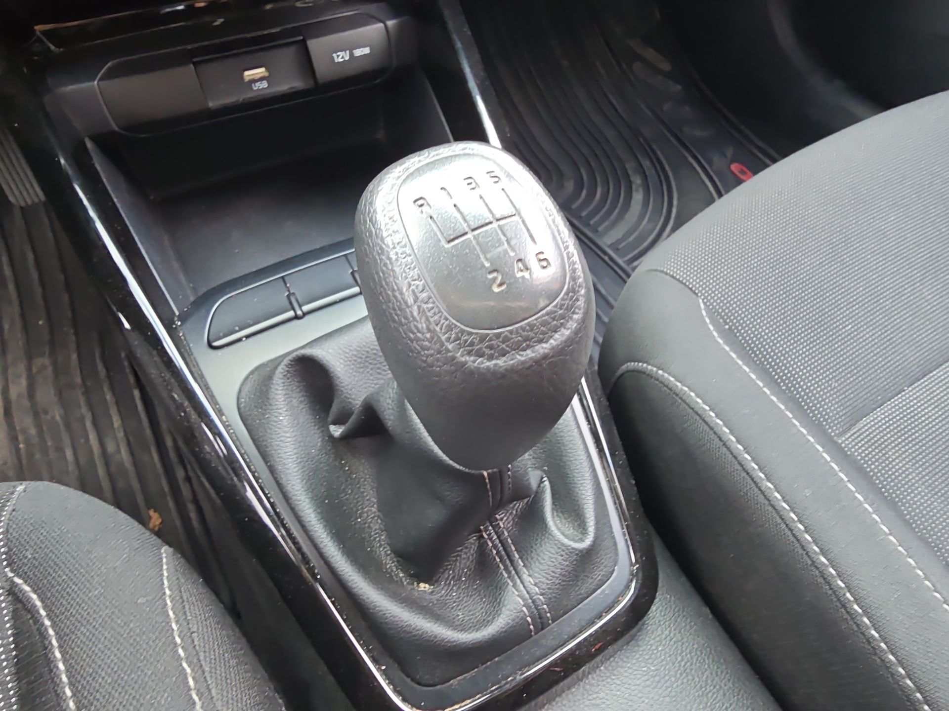 2021 Kia KIA RIO HB 5p LX L4/1.6 Man