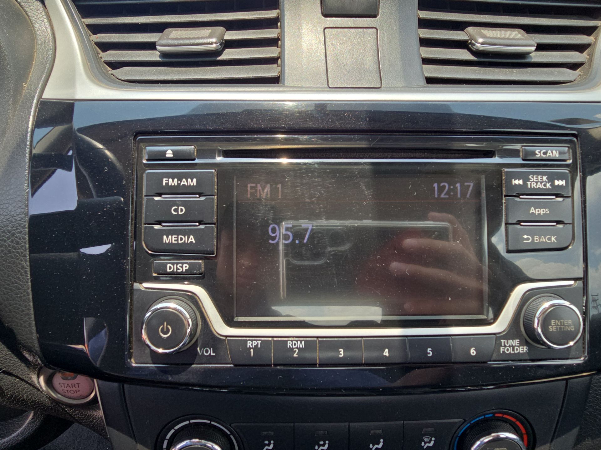 2017 Nissan Sentra 4p Advance L4/1.8 Man