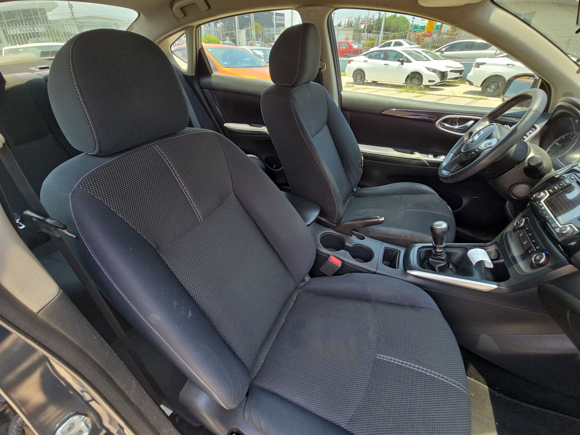 2017 Nissan Sentra 4p Advance L4/1.8 Man