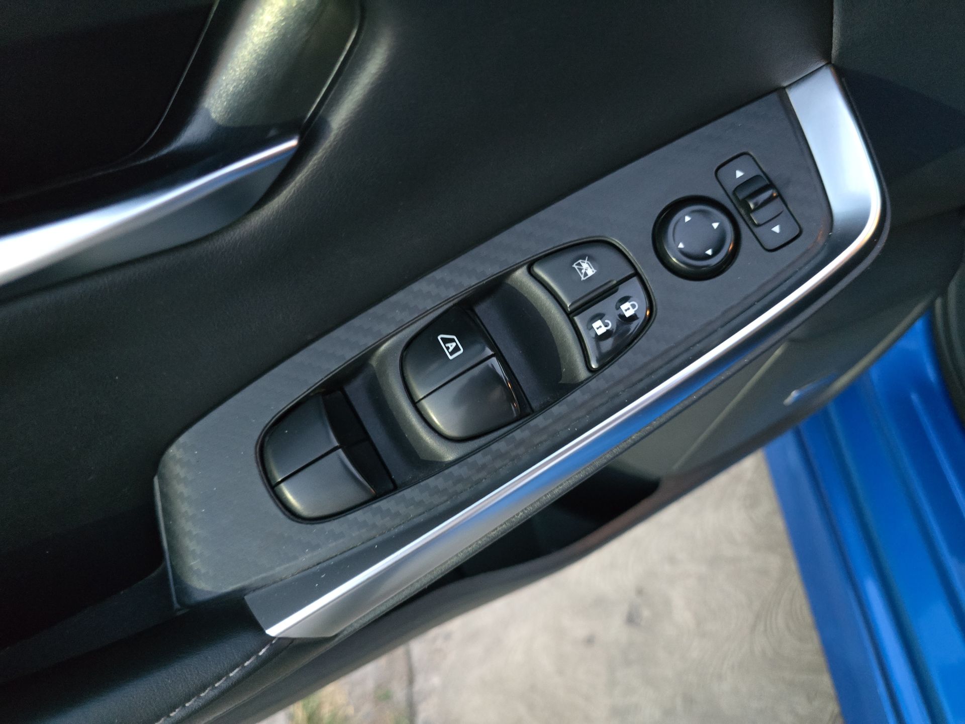 2023 Nissan Sentra 4p SR Platinum Bi-tono L4/2.0 Aut