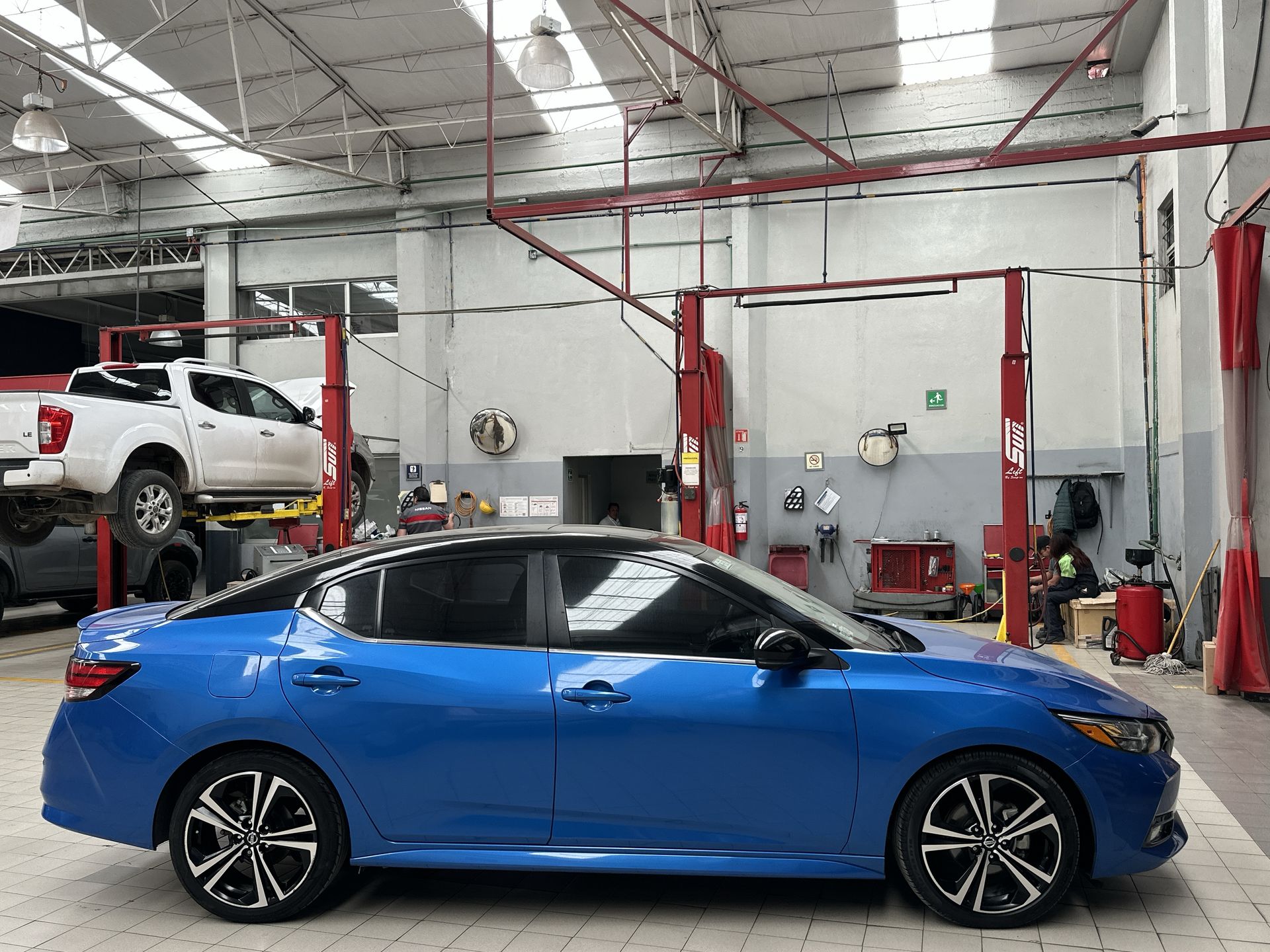 2023 Nissan Sentra 4p SR L4/2.0 Aut