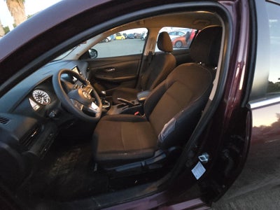 2022 Nissan Sentra 4p Sense L4/2.0 Man