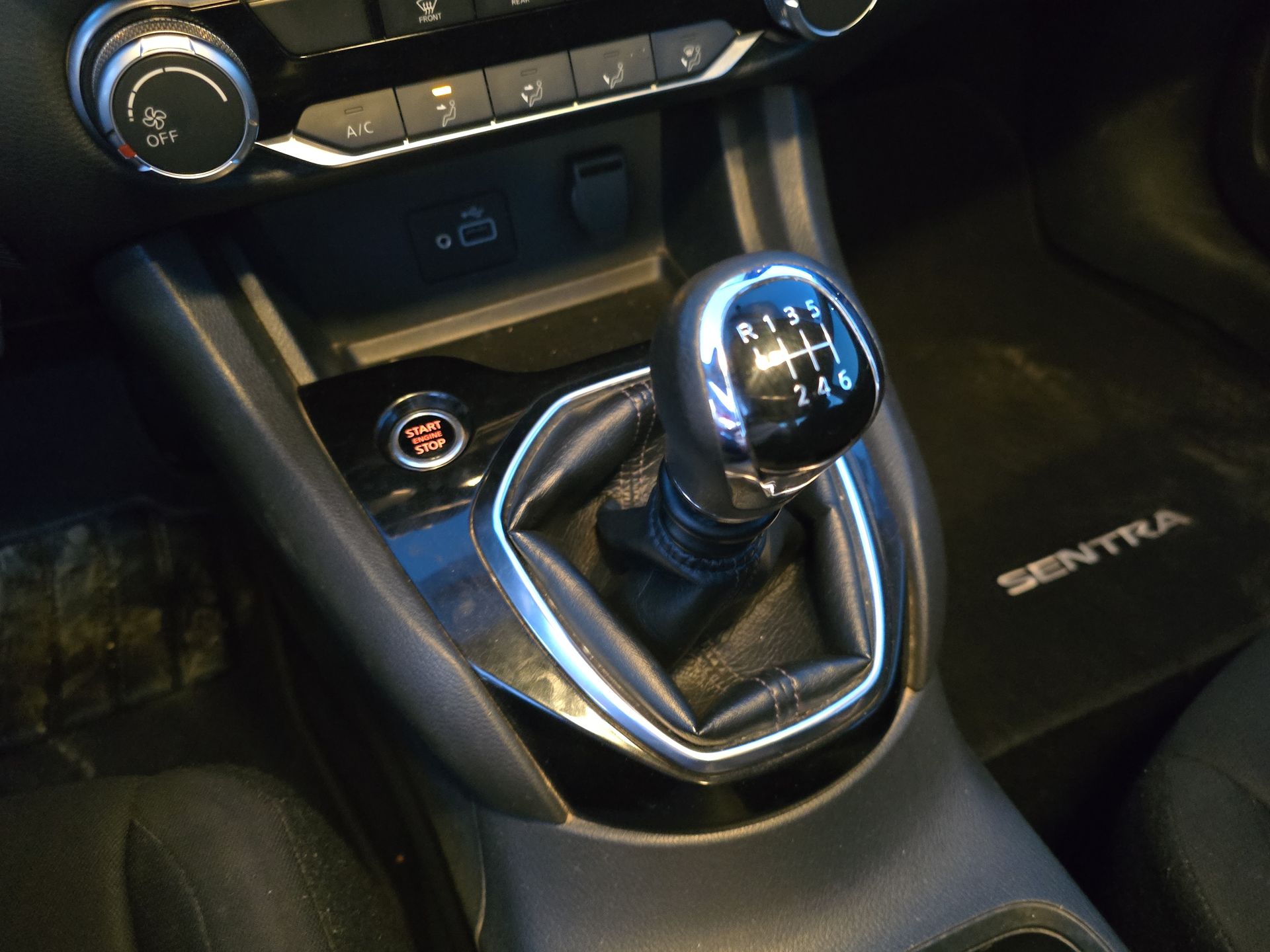 2022 Nissan Sentra 4p Sense L4/2.0 Man