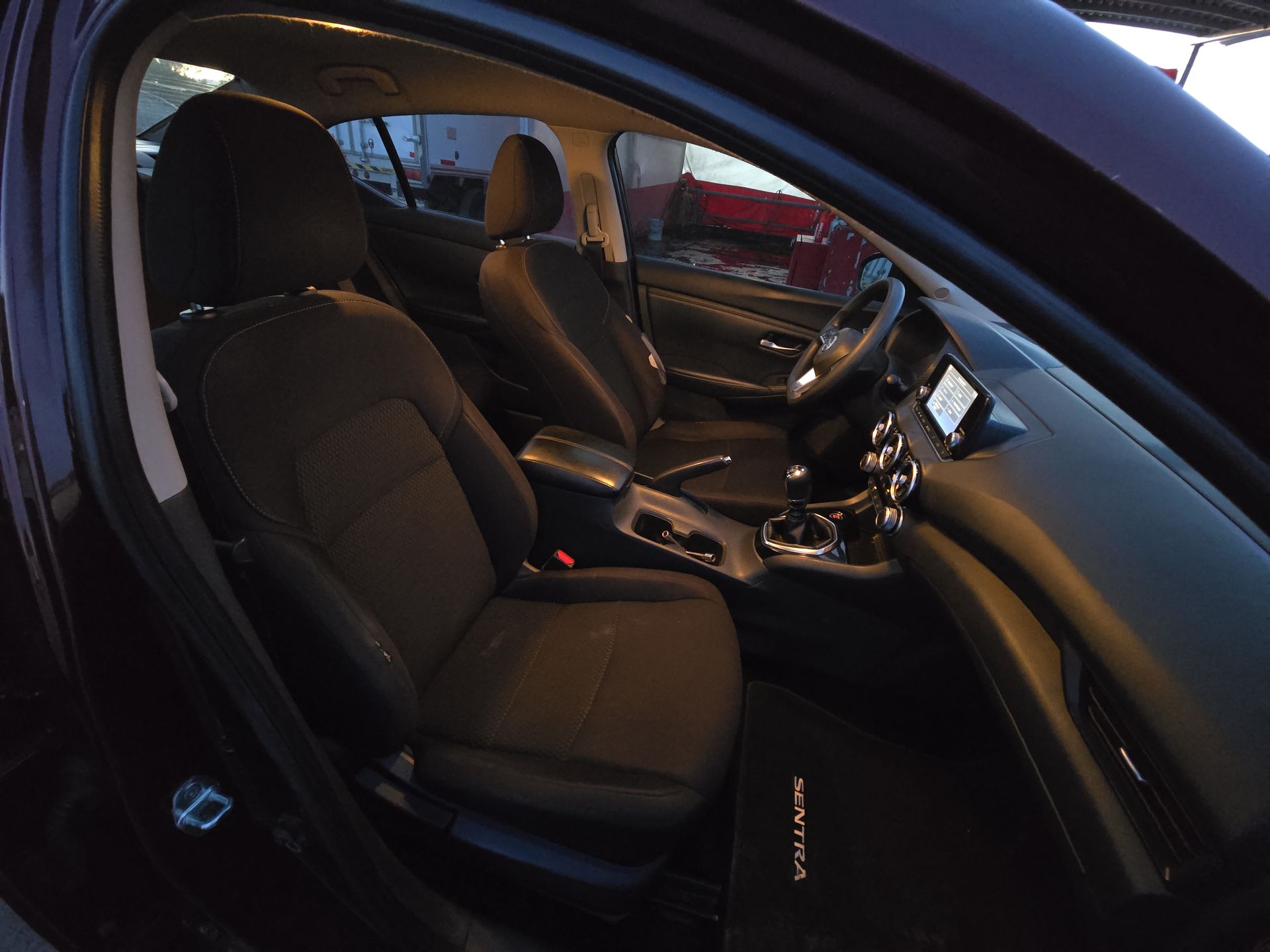 2022 Nissan Sentra 4p Sense L4/2.0 Man