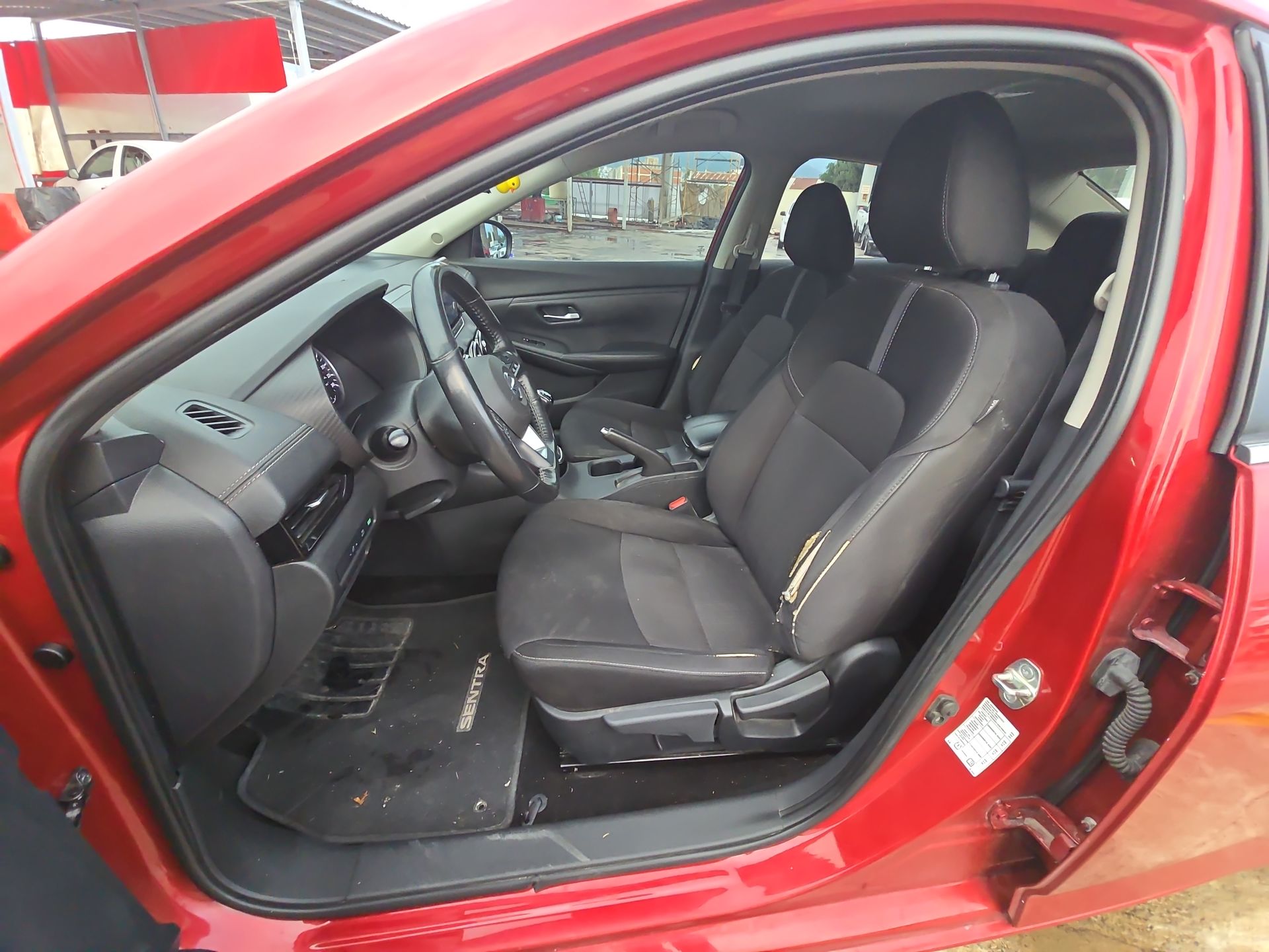 2023 Nissan Sentra 4p Advance L4/2.0 Man