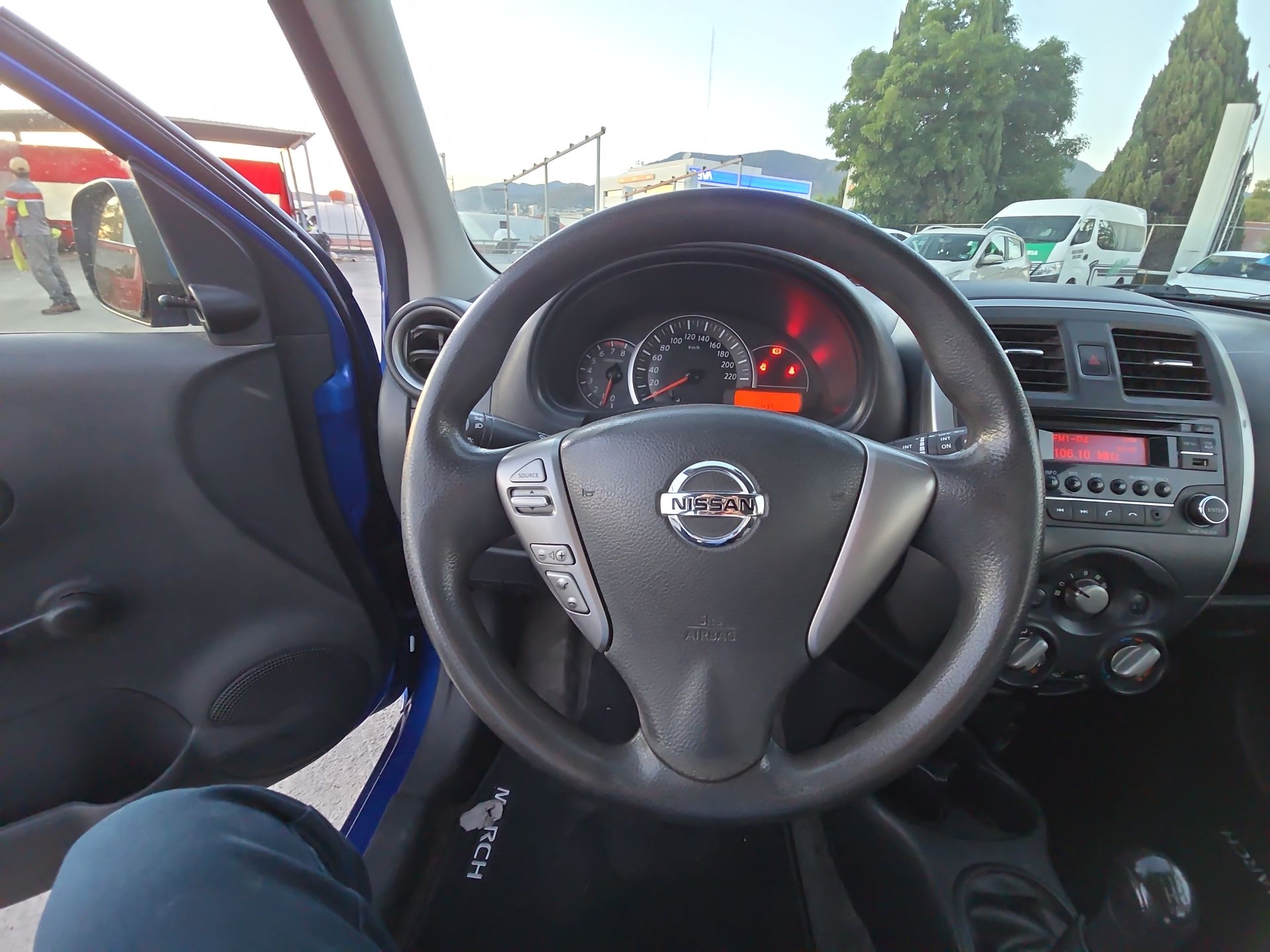 2020 Nissan March 5p Sense L4/1.6 Man