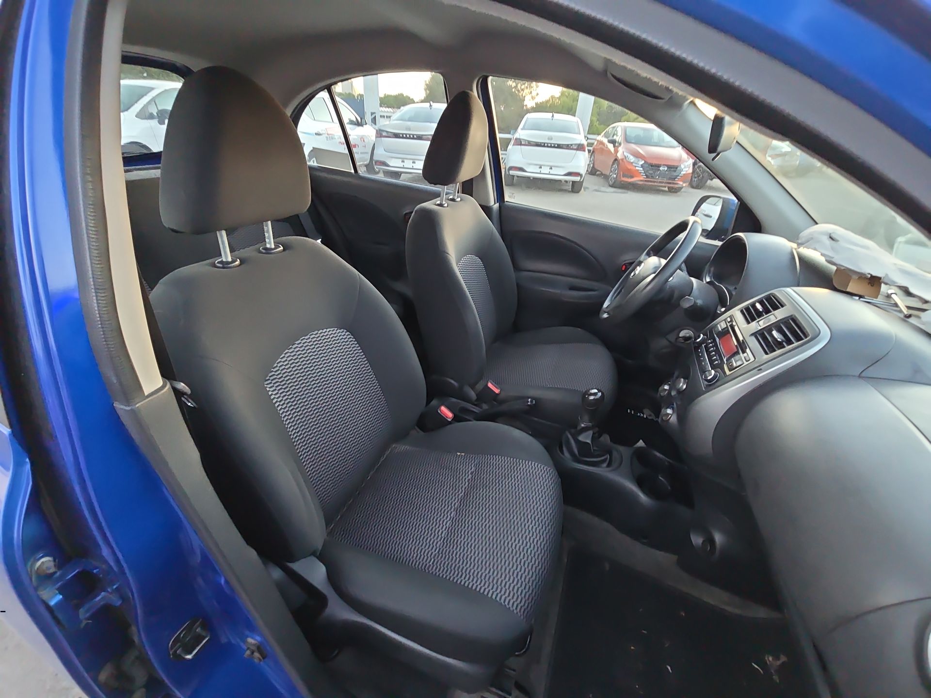 2020 Nissan March 5p Sense L4/1.6 Man