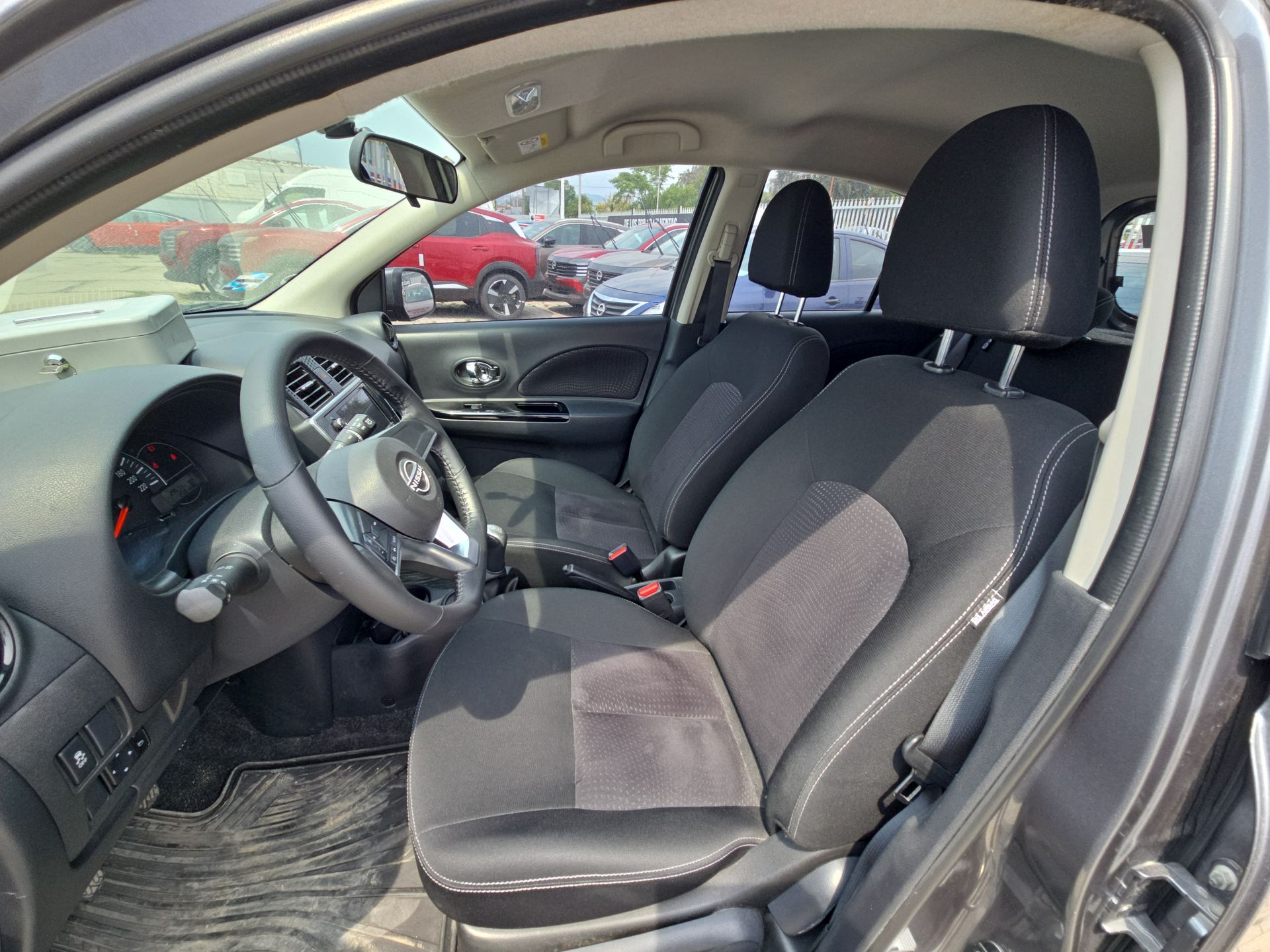 2023 Nissan March 5p Exclusive L4/1.6 Man