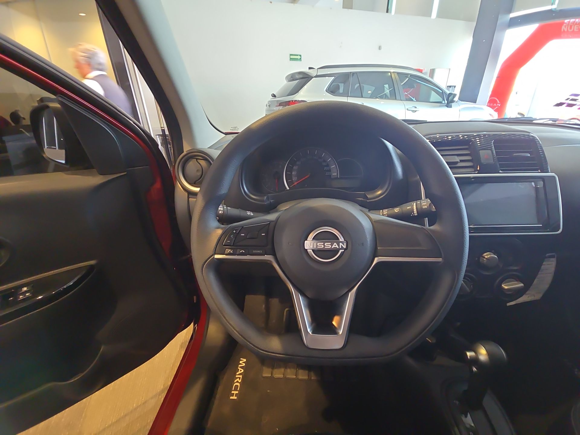 2025 Nissan March 5p Advance L4/1.6 Aut