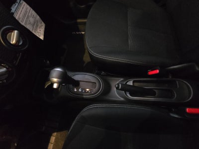 2025 Nissan March 5p Advance L4/1.6 Aut