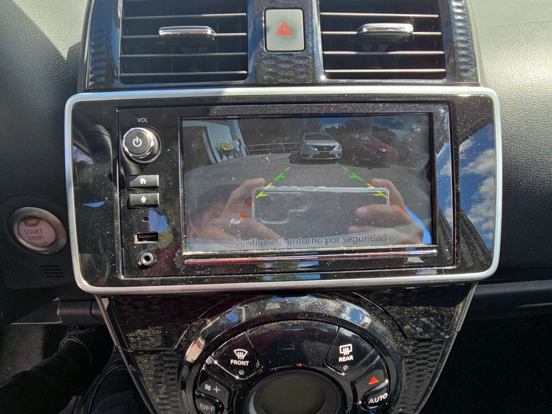 2024 Nissan March 5p Exclusive L4/1.6 Man