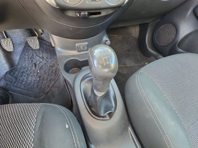 2019 Nissan Versa 4p Advance L4/1.6 Man