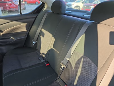 2019 Nissan Versa 4p Advance L4/1.6 Man