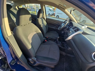 2019 Nissan Versa 4p Advance L4/1.6 Man