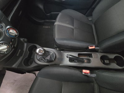 2024 Nissan V-Drive 4p L4/1.6 Man Audio