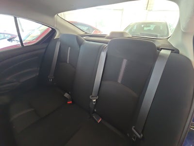 2024 Nissan V-Drive 4p L4/1.6 Man Audio