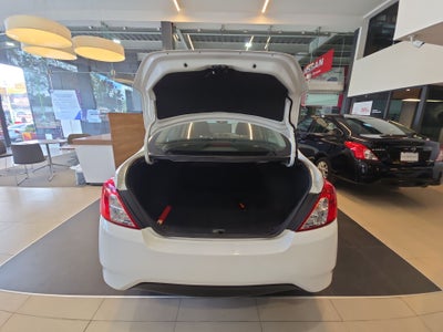 2023 Nissan V-Drive 4p L4/1.6 Man Audio